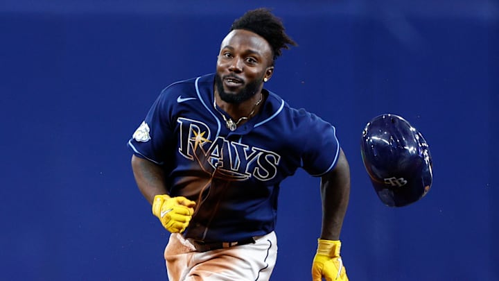 Randy Arozarena juega para los Rays de Tampa Bay, equipo con el que firmó un millonario contrato 