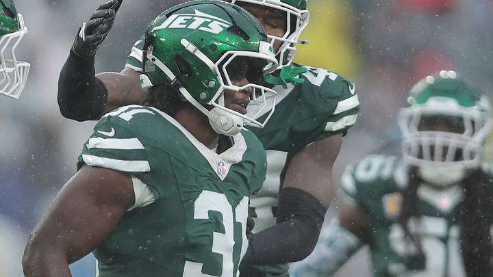 Jets EDGE David Bailey is looking like this year's frontrunner in the Defensive Rookie of the Year race, and here's how he can pull further ahead. Jets EDGE David Bailey is looking like this year's frontrunner in the Defensive Rookie of the Year race, and here's how he can pull further ahead.