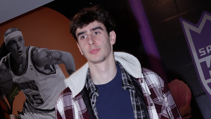 Milwaukee Bucks v Sacramento Kings