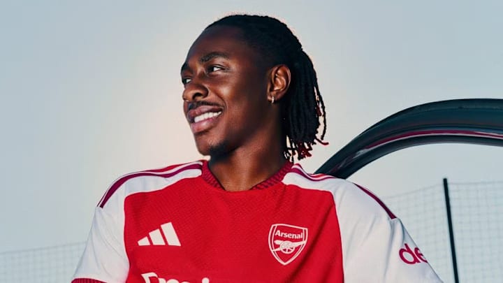 Arsenal Mark Iconic Milestone With Stunning Unveiling of New 2026–27 Home Kit