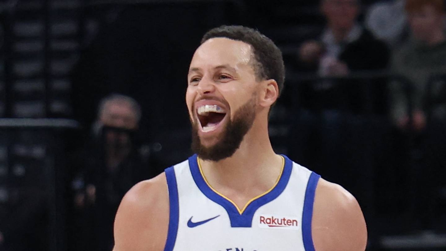 Stephen Curry extension news proves Warriors are still moving in one direction