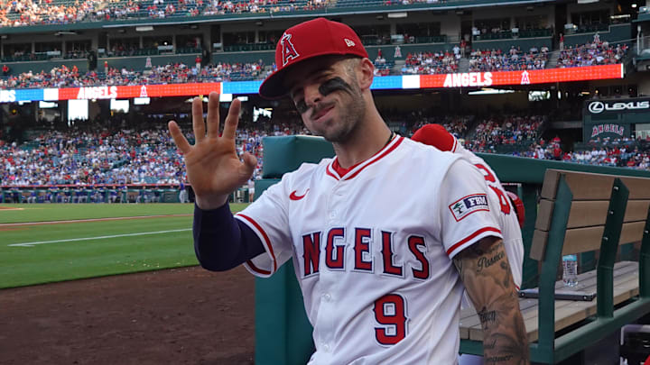 Los Angeles Angels shortstop Zach Neto (9) 