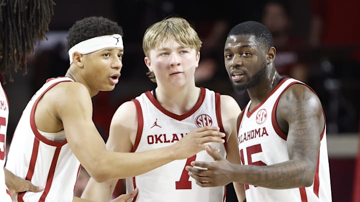Oklahoma's Jeremiah Fears, Dayton Forsythe and Duke Miles.