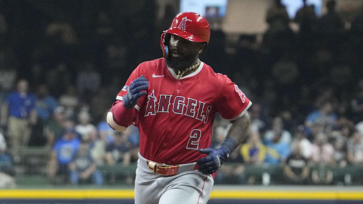 Sep 18, 2025; Milwaukee, Wisconsin, USA; Los Angeles Angels third base Luis Rengifo (2) rounds the bases after hitting a home run against the Milwaukee Brewers in the fifth inning at American Family Field. Mandatory Credit: Michael McLoone-Imagn Images Sep 18, 2025; Milwaukee, Wisconsin, USA; Los Angeles Angels third base Luis Rengifo (2) rounds the bases after hitting a home run against the Milwaukee Brewers in the fifth inning at American Family Field. Mandatory Credit: Michael McLoone-Imagn Images