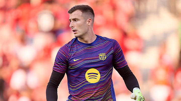 Iñaki Peña was Joan García’s backup in Barcelona’s season debut. 