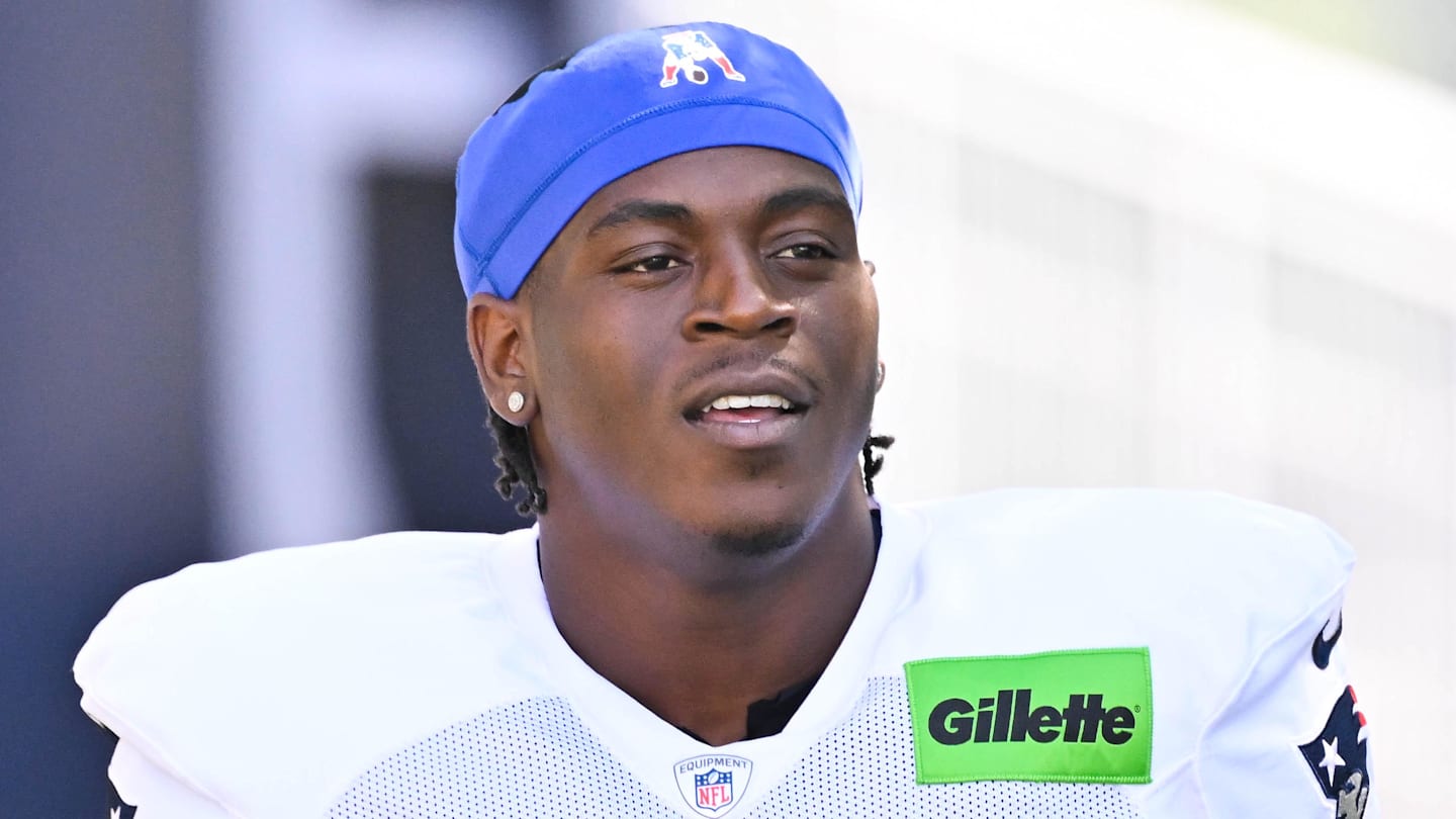 Patriots' late-round draft pick puts returning playmaker in the hot seat