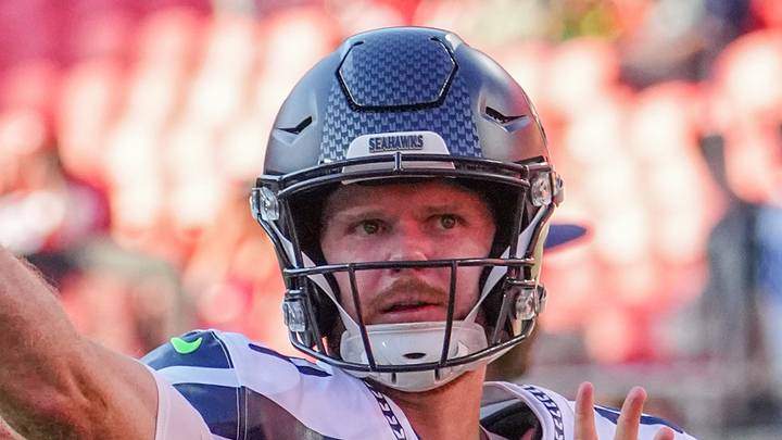 Seattle Seahawks quarterback Sam Darnold warms up