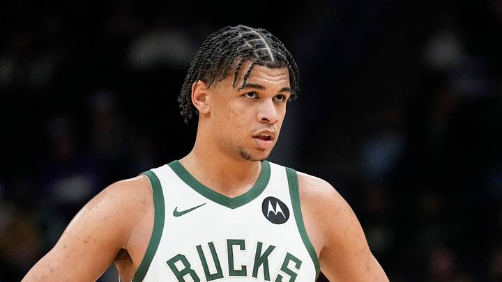 Milwaukee Bucks forward Ousmane Dieng (21) during the game against the Phoenix Suns at Fiserv Forum on March 10, 2026.