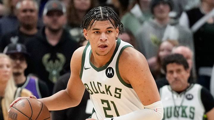 Mar 10, 2026; Milwaukee, Wisconsin, USA; Milwaukee Bucks forward Ousmane Dieng (21) during the game against the Phoenix Suns at Fiserv Forum. Mandatory Credit: Jeff Hanisch-Imagn Images Mar 10, 2026; Milwaukee, Wisconsin, USA; Milwaukee Bucks forward Ousmane Dieng (21) during the game against the Phoenix Suns at Fiserv Forum. Mandatory Credit: Jeff Hanisch-Imagn Images