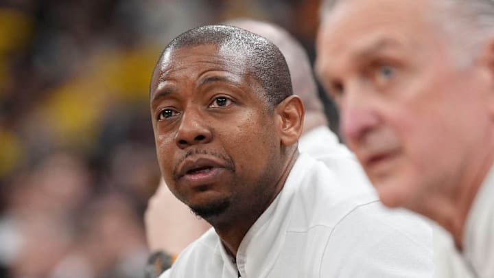Tennessee associate head coach Justin Gainey during the NCAA Tournament Elite 8 game against Michigan at the United Center in Chicago on March 29, 2026. Tennessee associate head coach Justin Gainey during the NCAA Tournament Elite 8 game against Michigan at the United Center in Chicago on March 29, 2026.