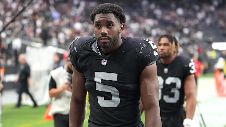 Las Vegas Raiders linebacker Divine Deablo was signed by the Atlanta Falcons in free agency. Las Vegas Raiders linebacker Divine Deablo was signed by the Atlanta Falcons in free agency.