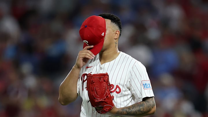 Division Series - Los Angeles Dodgers v Philadelphia Phillies - Game One