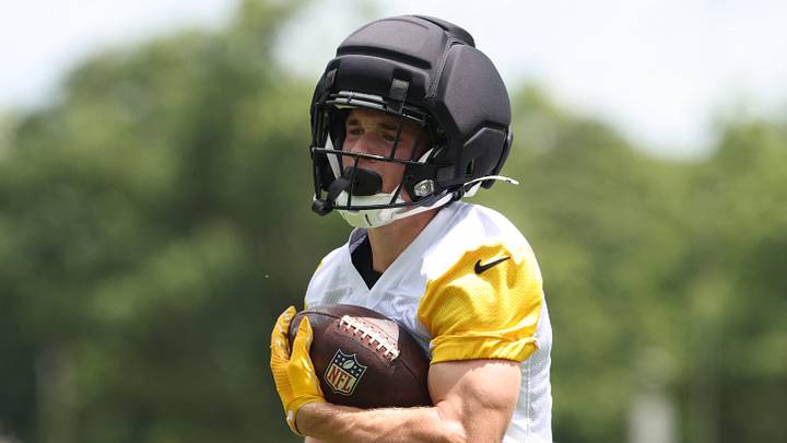 Jul 30, 2026; Latrobe, PA, USA;  Pittsburgh Steelers running back Eli Heidenreich (29) participates in training camp drills at Saint Vincent College. Mandatory Credit: Charles LeClaire-Imagn Images