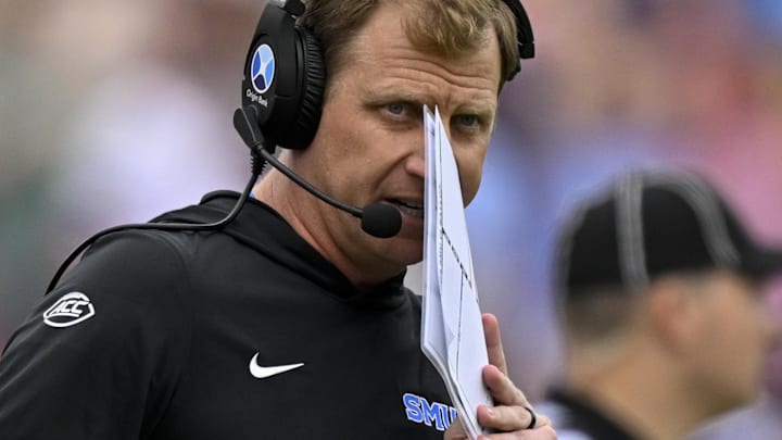 One Arkansas Razorbacks beat writer believes the Hogs are still in the hunt for Rhett Lashlee despite his extension with SMU One Arkansas Razorbacks beat writer believes the Hogs are still in the hunt for Rhett Lashlee despite his extension with SMU