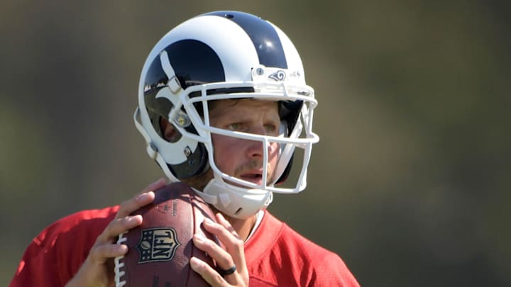 Los Angeles Rams quarterback Dan Orlovsky (8). Mandatory Credit: Kirby Lee-Imagn Images