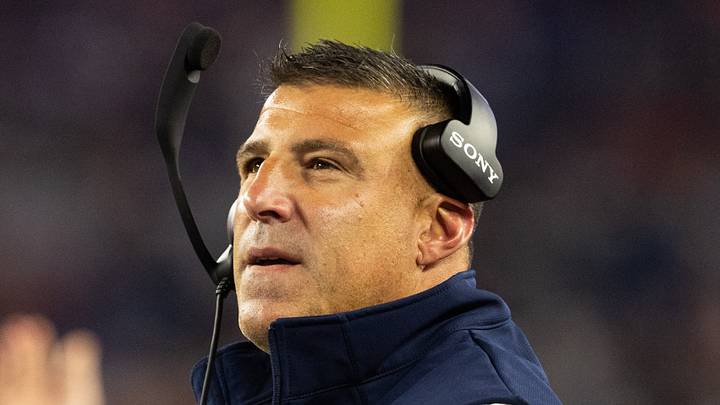 New England Patriots head coach Mike Vrabel looks on in the first half New England Patriots head coach Mike Vrabel looks on in the first half