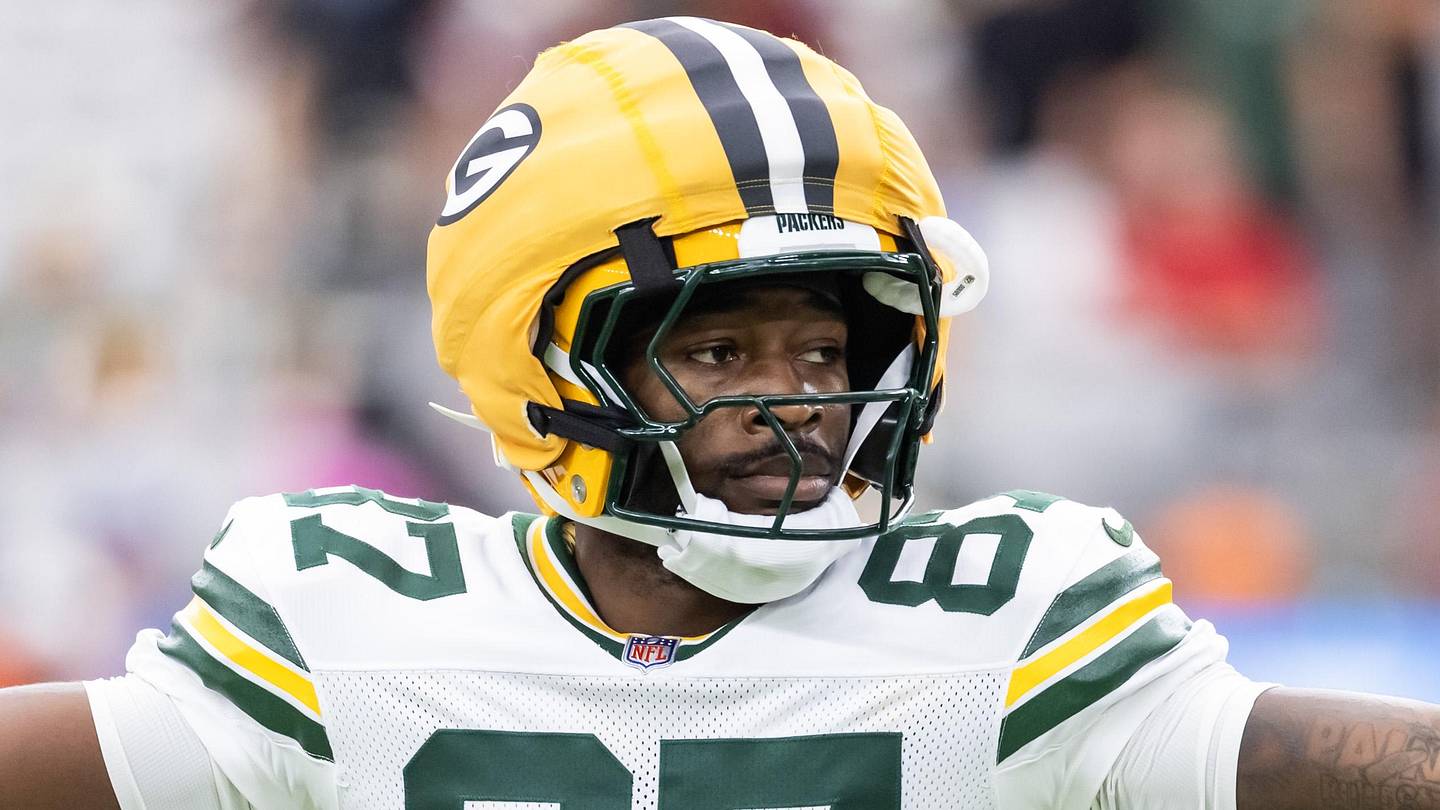 Patriots' newest playmaker had a lot to say about playing with Drake Maye