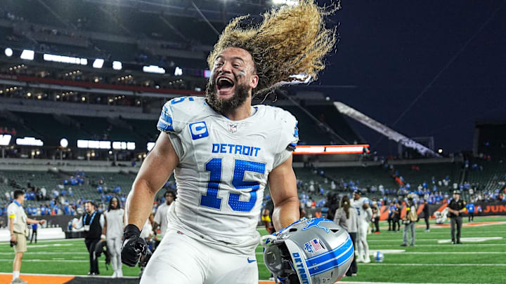Detroit Lions linebacker Grant Stuard (15) celebrates as he exits the field after 37-24 win over Cincinnati Bengals 