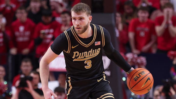 Purdue Boilermakers guard Braden Smith (3) dribbles up the court