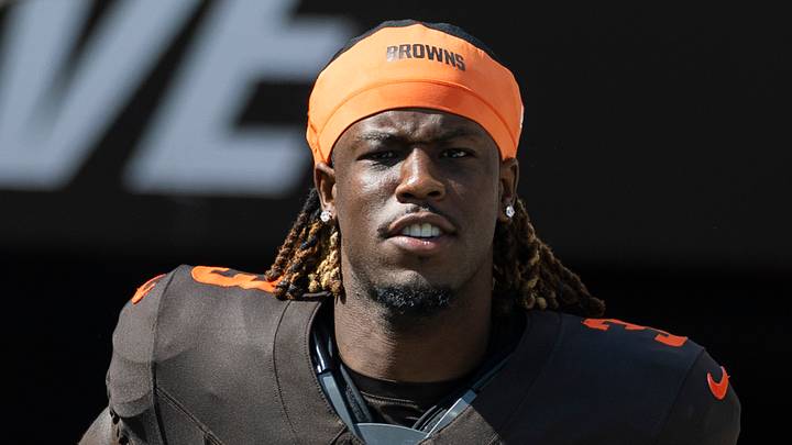 Cleveland Browns wide receiver Jerry Jeudy (3) runs onto the field