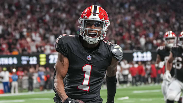 Atlanta Falcons wide receiver Darnell Mooney had a big night against the Tampa Bay Buccaneers. Atlanta Falcons wide receiver Darnell Mooney had a big night against the Tampa Bay Buccaneers.