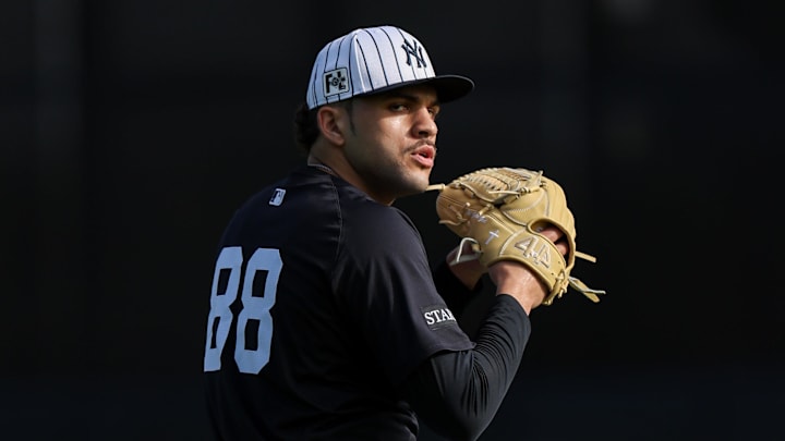 New York Yankees pitcher Jayvien Sandridge (88) 