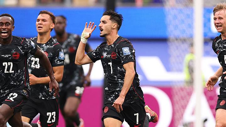 Stephen Eustáquio marcó el gol con el que Canadá hizo historia al clasificarse por primera vez a los octavos de final.