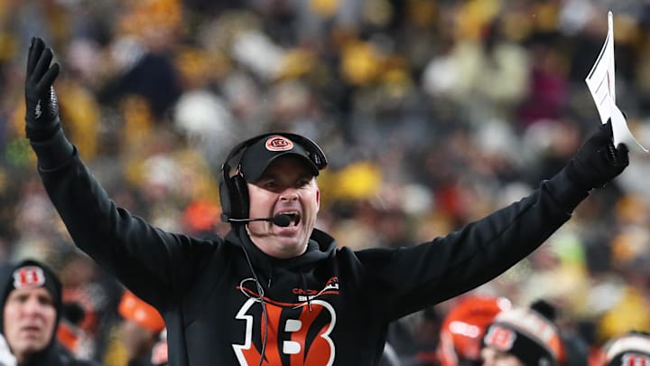 Cincinnati Bengals coach Zac Taylor reacts to a call.