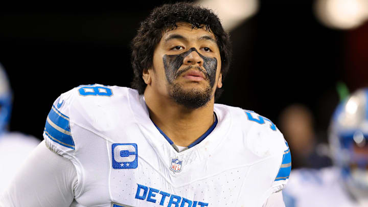 Detroit Lions offensive tackle Penei Sewell (58).