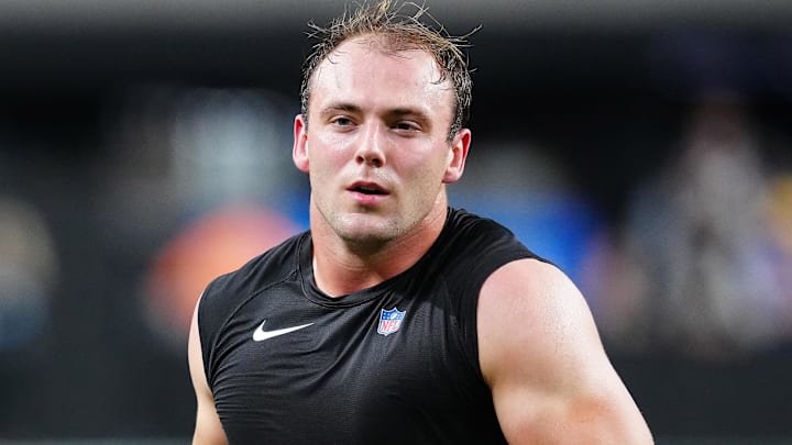 Jan 5, 2025; Paradise, Nevada, USA; Las Vegas Raiders tight end Brock Bowers (89) jogs off the field after the Raiders were defeated by the Los Angeles Chargers 34-20 at Allegiant Stadium. Mandatory Credit: Stephen R. Sylvanie-Imagn Images