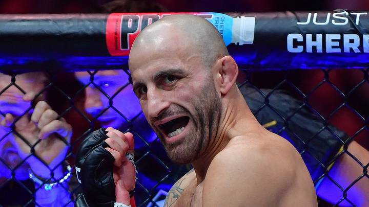 Feb 17, 2024; Anaheim, California, USA; Alexander Volkanovski reacts before fighting against Ilia Topuria during UFC 298 at Honda Center. Mandatory Credit: Gary A. Vasquez-USA TODAY Sports Feb 17, 2024; Anaheim, California, USA; Alexander Volkanovski reacts before fighting against Ilia Topuria during UFC 298 at Honda Center. Mandatory Credit: Gary A. Vasquez-USA TODAY Sports