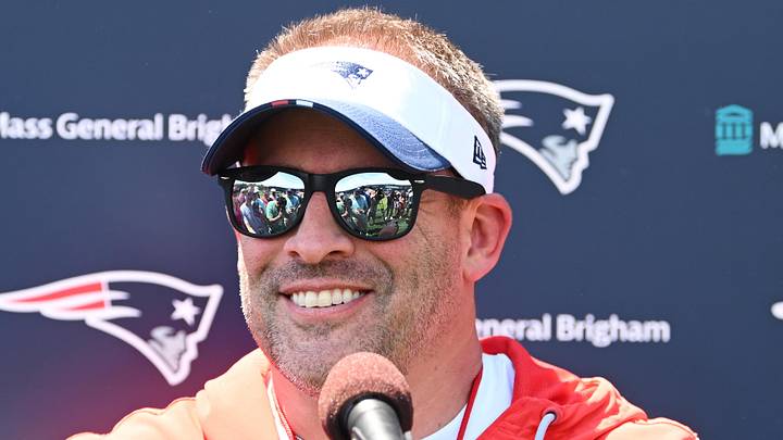 New England Patriots offensive coordinator Josh McDaniels New England Patriots offensive coordinator Josh McDaniels