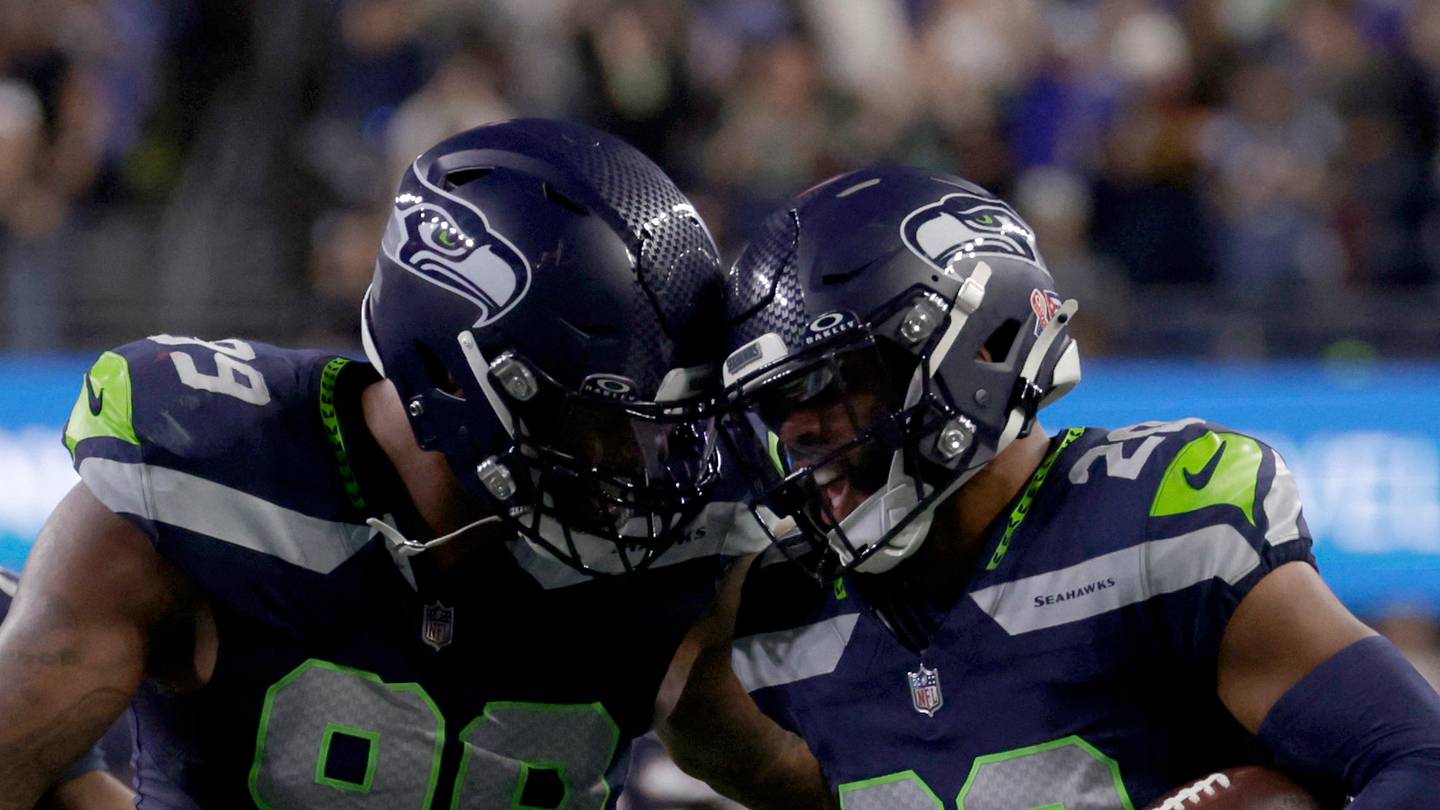 3 Observations from Seahawks' Week 1 Win vs. Patriots
