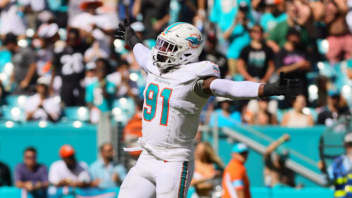 Da'Shawn Hand spent 2023 and 2024 with the Miami Dolphins before joining the LA Chargers in 2025. 