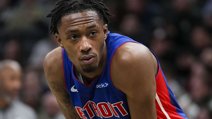 Nov 13, 2024; Milwaukee, Wisconsin, USA; Detroit Pistons forward Ron Holland II (00) during the game against the Milwaukee Bucks at Fiserv Forum. Nov 13, 2024; Milwaukee, Wisconsin, USA; Detroit Pistons forward Ron Holland II (00) during the game against the Milwaukee Bucks at Fiserv Forum.