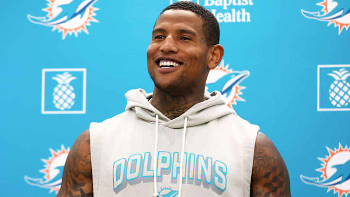 Miami Dolphins TE Darren Waller