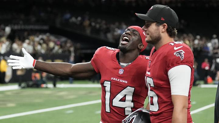 Atlanta Falcons wide receiver Olamide Zaccheaus (14) and punter Jake Bailey (16)