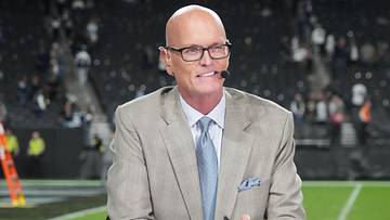 Scott Van Pelt Sticks to Late-Night SportsCenter Format