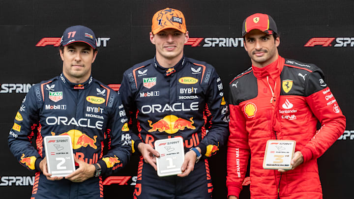 Sergio "Checo" Pérez, Max Verstappen y Charles Leclerc son tres de los pilotos más famosos de la Fórmula 1