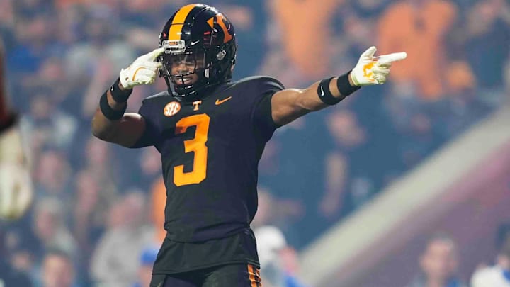 Nov 2, 2024; Knoxville, Tennessee, USA; Tennessee Volunteers defensive back Jermod McCoy (3) points down the field during during the second half against the Kentucky Wildcats at Neyland Stadium. Mandatory Credit: Caitie McMekin/USA TODAY Network via Imagn Images
