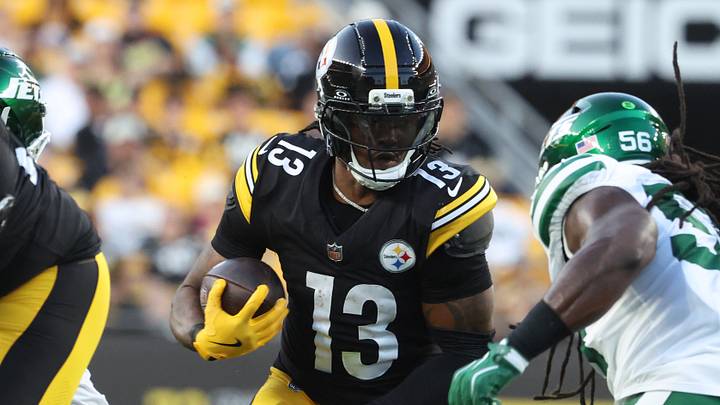 Aug 21, 2026; Pittsburgh, Pennsylvania, USA; Pittsburgh Steelers running back Rico Dowdle (13) runs the ball against the New York Jets during the second quarter at Acrisure Stadium. Mandatory Credit: Charles LeClaire-Imagn Images Aug 21, 2026; Pittsburgh, Pennsylvania, USA; Pittsburgh Steelers running back Rico Dowdle (13) runs the ball against the New York Jets during the second quarter at Acrisure Stadium. Mandatory Credit: Charles LeClaire-Imagn Images