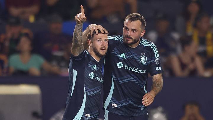 LA Galaxy v Seattle Sounders FC LA Galaxy v Seattle Sounders FC