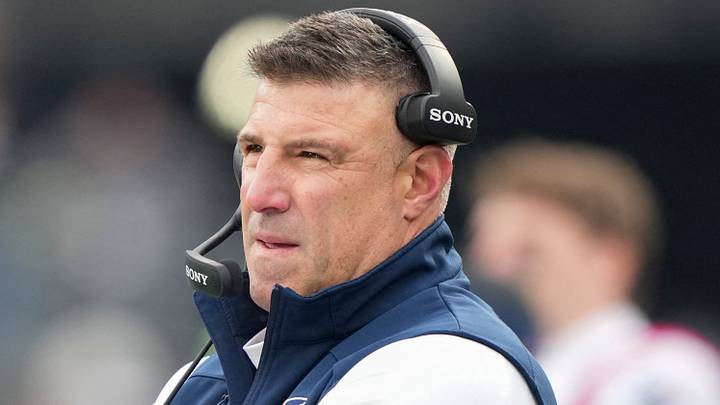 Dec 28, 2025; East Rutherford, New Jersey, USA; New England Patriots head coach Mike Vrabel during the first quarter of the game against the New York Jets at MetLife Stadium. Mandatory Credit: Robert Deutsch-Imagn Images