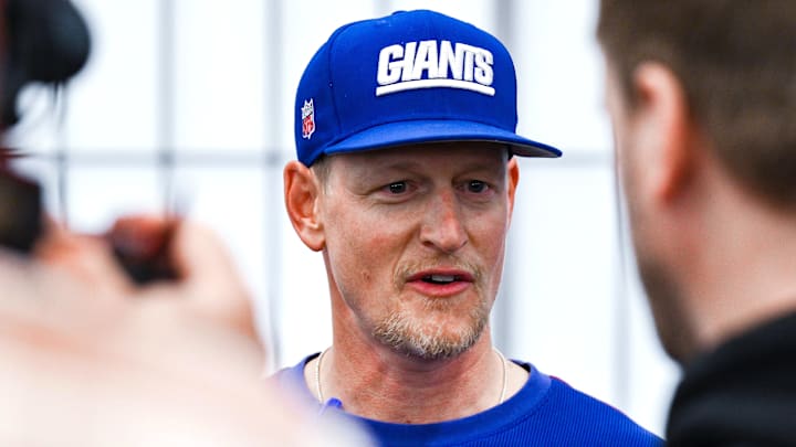 New York Giants defensive coordinator Charlie Bullen 