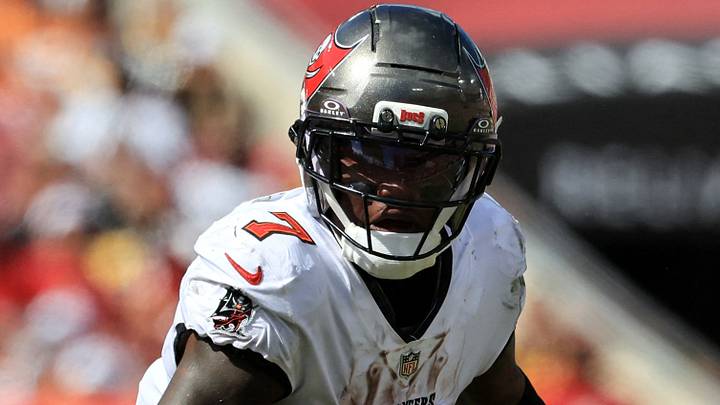 Tampa Bay Buccaneers running back Bucky Irving (7) Mandatory Credit: Kim Klement Neitzel-Imagn Images