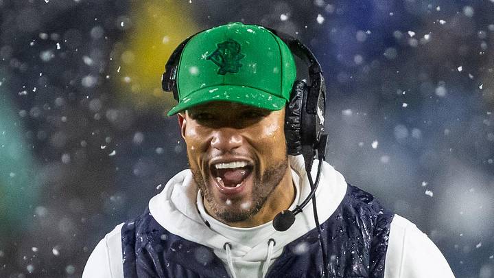 Nov 8, 2025; South Bend, Indiana, USA; Notre Dame Fighting Irish head coach Marcus Freeman celebrates with running back Aneyas Williams (22) after he scored a touchdown against the Navy Midshipmen during the second half at Notre Dame Stadium. Nov 8, 2025; South Bend, Indiana, USA; Notre Dame Fighting Irish head coach Marcus Freeman celebrates with running back Aneyas Williams (22) after he scored a touchdown against the Navy Midshipmen during the second half at Notre Dame Stadium.