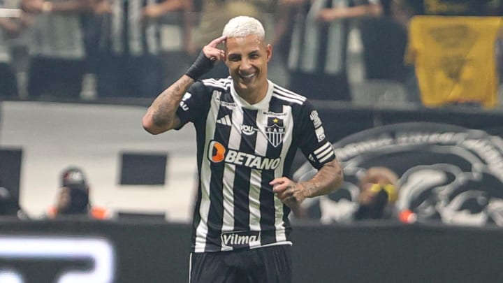 Arana foi decisivo no duelo desta quarta-feira