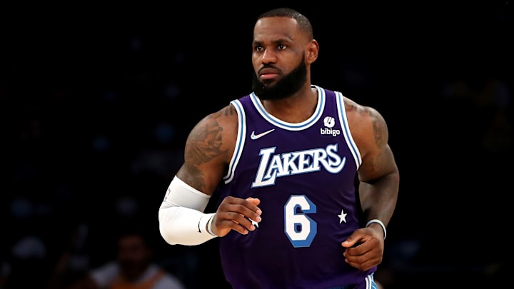 LeBron James acumula 21 temporadas en la NBA