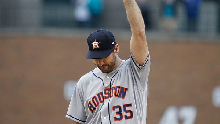 Astros pitcher Justin Verlander waves to his former home crowd as he takes the mound in the first inning as the Detroit Tigers take on the Houston Astros on Monday, Sept. 10, 2018.

Tigers 091018 05 Mw
