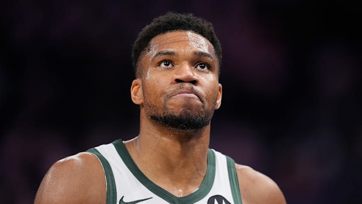 New York Knicks v Milwaukee Bucks